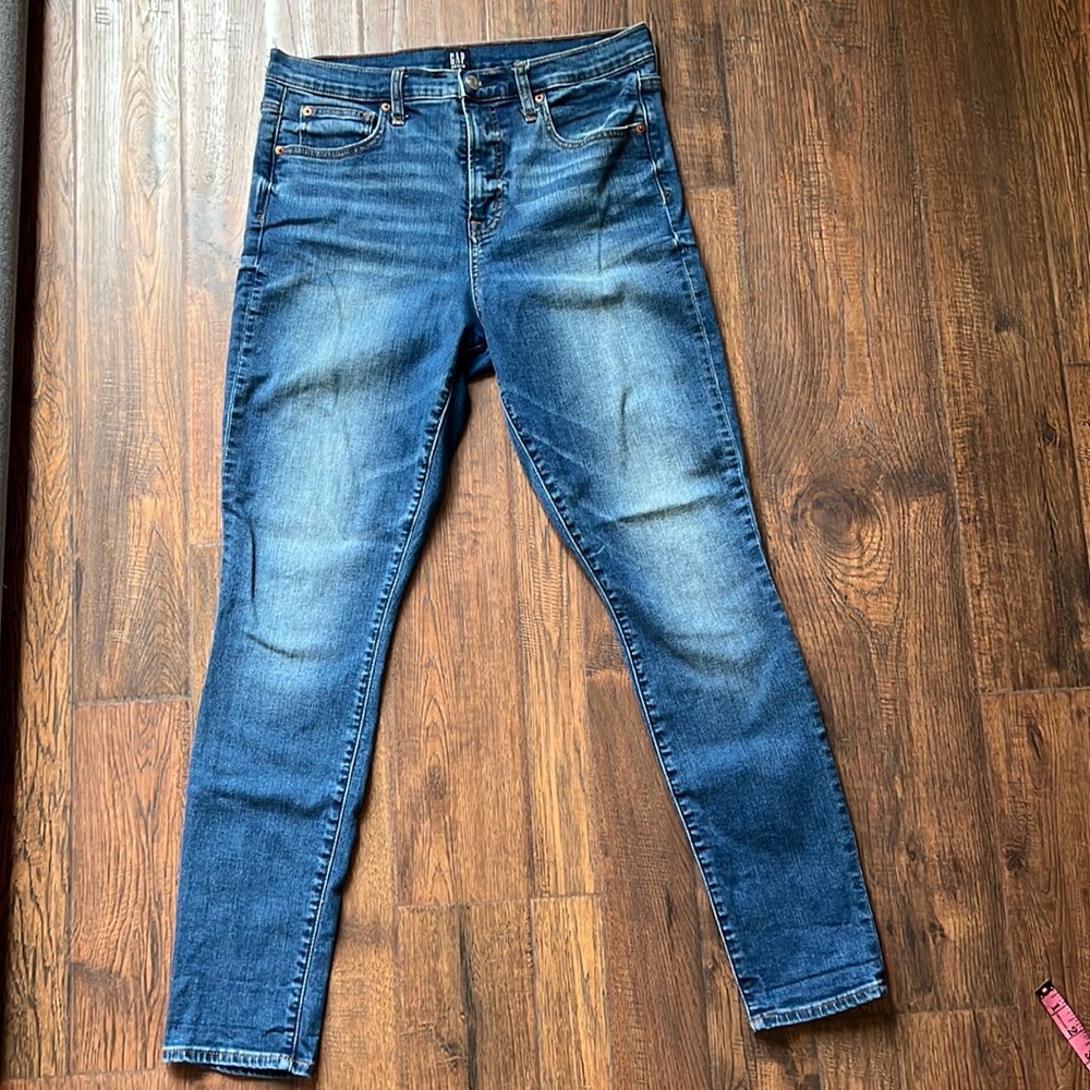Gap Denim True Skinny jeans size 10 (30), medium wash